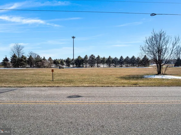 624 Alexander Spring Rd #3, Carlisle, PA 17015
