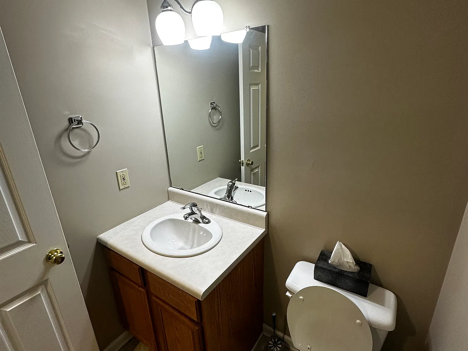 3 bed, 2.5 bath, 1593 sqft, $3,000 — Photo 4