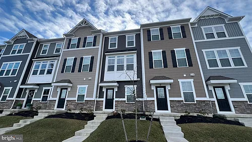 11 Sidney Ln Photo 1