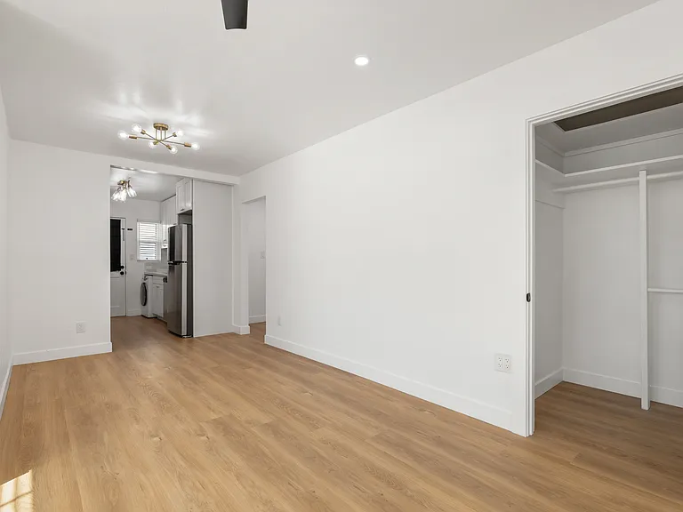 717 Jefferson Ave #B — Photo 7