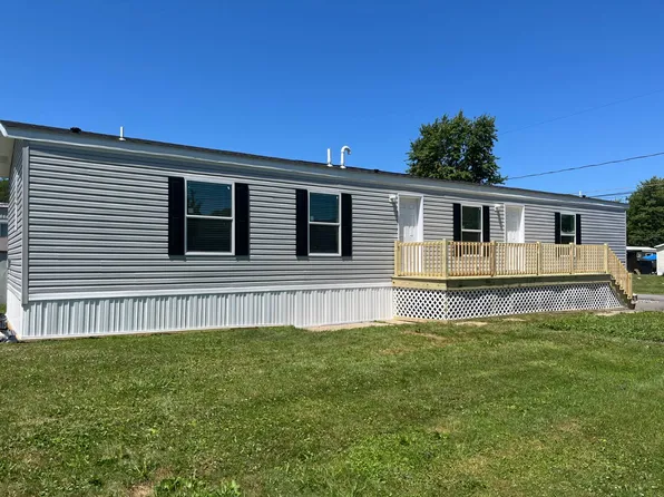 64 Martha Dr #64, Madison, OH 44057