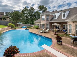 2301 Dickens Place Dr, Southaven, MS 38672