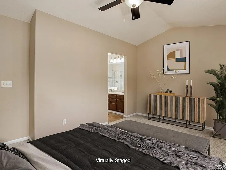 1328 Amherst St — Photo 7