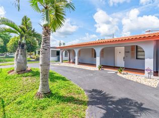 7360 S Waterway Dr, Miami, FL 33155