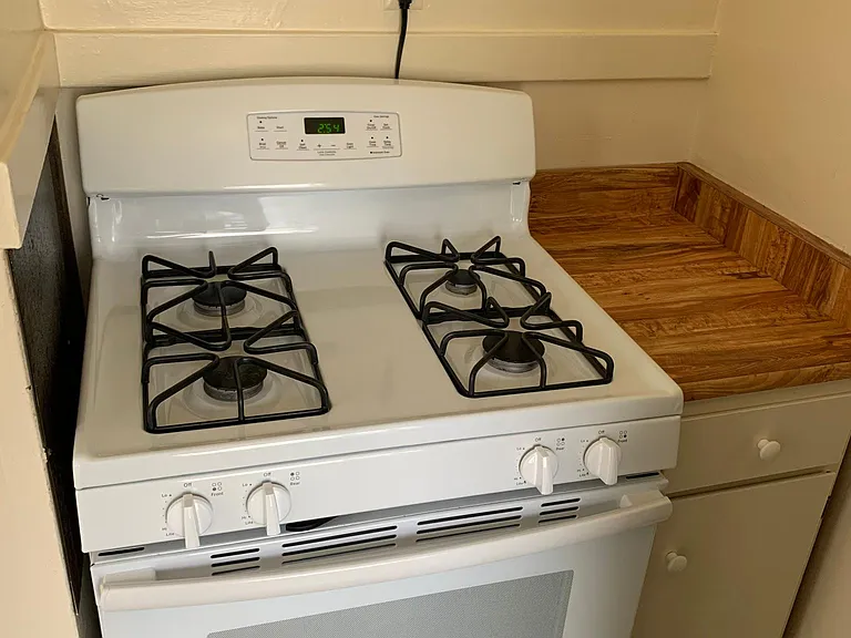 1907 Center St #11 — Photo 9