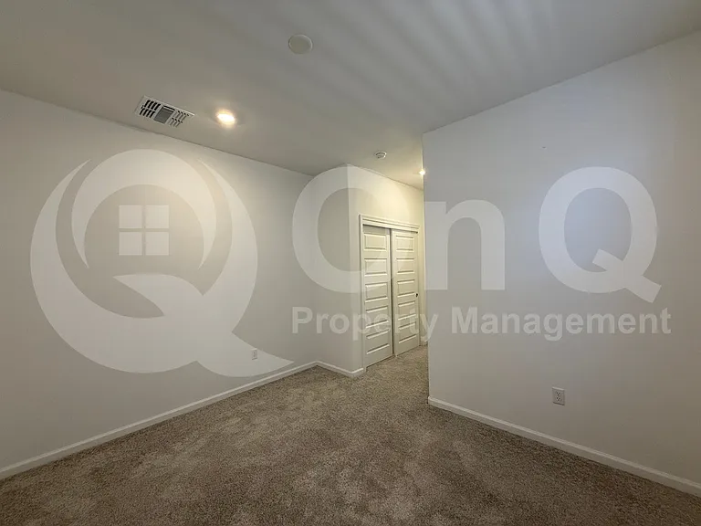 6704 E Caminito La Piscina — Photo 27