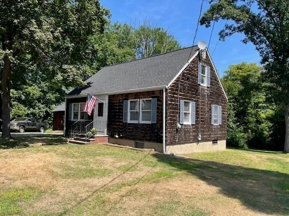 37 Eames St, North Reading, MA 01864