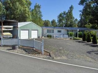 250 E Sunny Sands Rd, Cathlamet, WA 98612