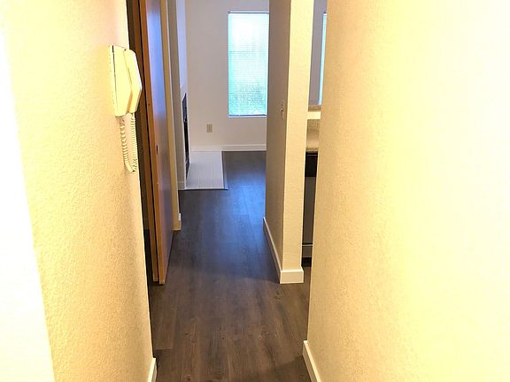 4th image of 10730 Greenwood Ave N #29