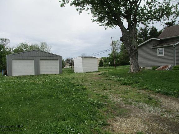 3rd image of 1696 Tiki Ln