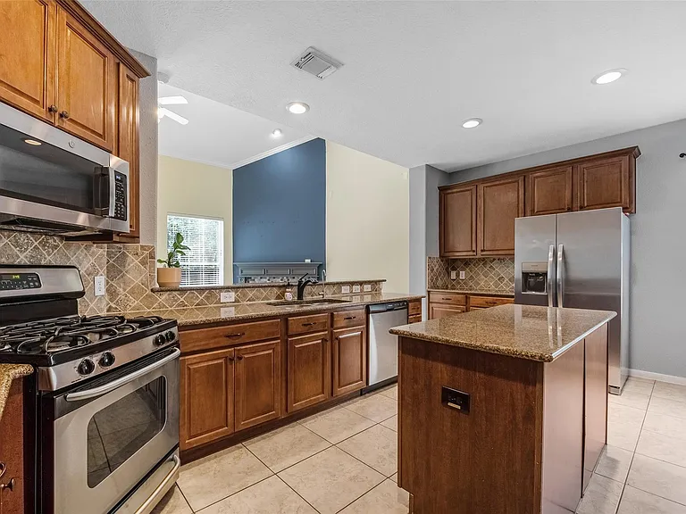 7 Ebony Oaks Pl — Photo 17