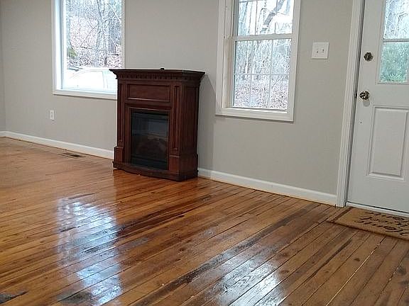 Electric fireplace 