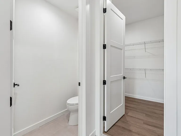 1218 E Kay St #14 — Photo 55