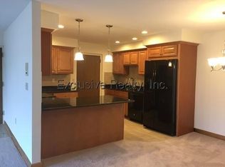 2344 Commonwealth Ave APT 3, Auburndale, MA 02466