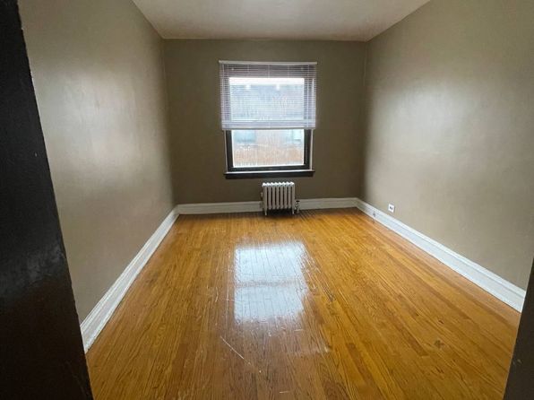 8036 S Ellis Ave #3E