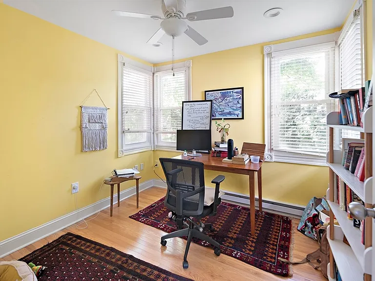 8 Leland St #1 — Photo 10