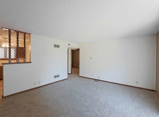 4132 Huntington Ave #3, Lincoln, NE 68504