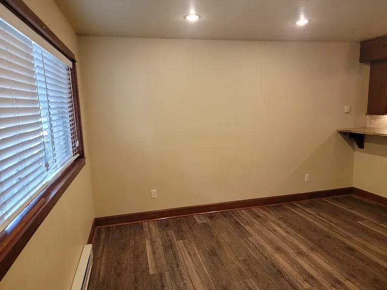 631 E Croy St #23 — Photo 2