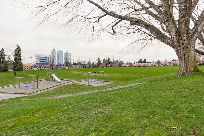 Vancouver Apartment for rent - 2 Bedrooms — photo 15