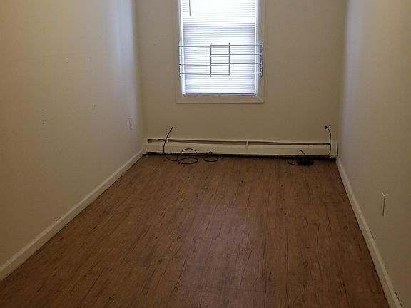 5th image of 149 Camden St APT 1B