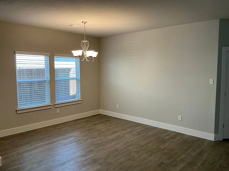 640 The Cottages Dr — Photo 42