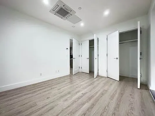 Rented by Oxford Property Group | media 34