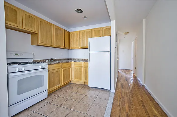 Rented by Oxford Property Group | media 13