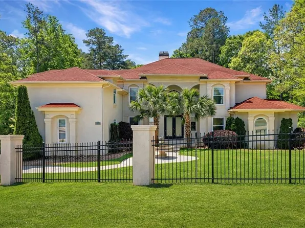 105 Ensley Point, Fayetteville, GA 30214