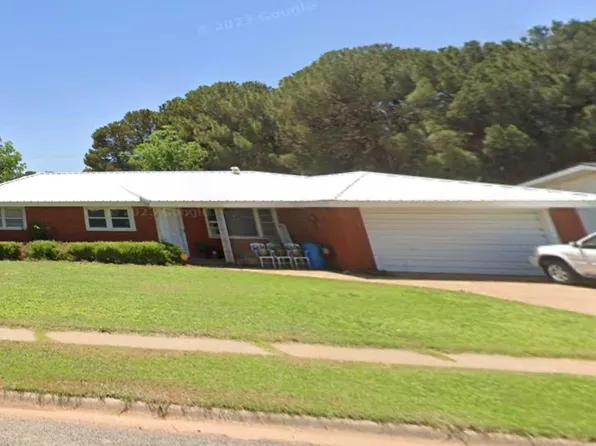 804 E Hayes Ave, Morton, TX 79346