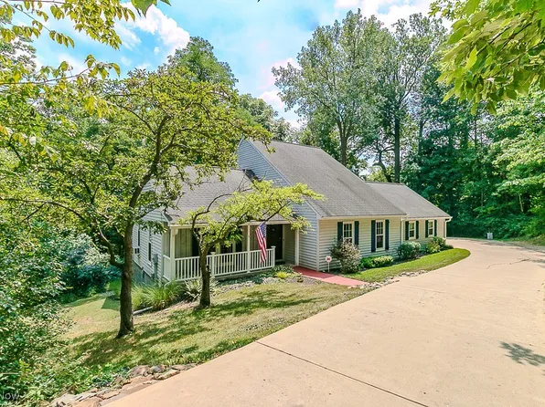 6423 Auburn Rd, Concord Township, OH 44077