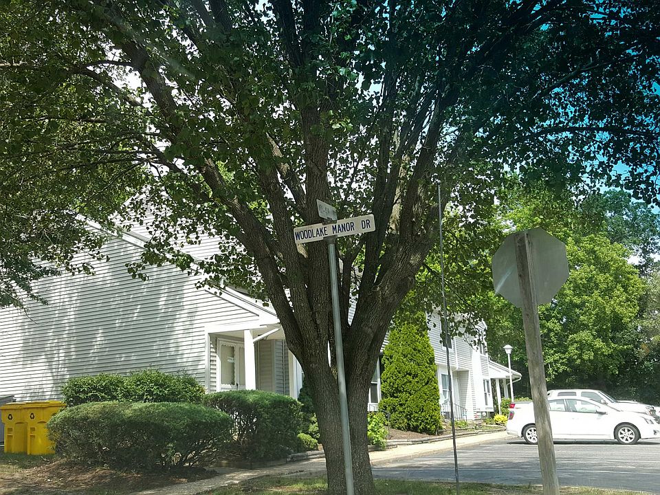 92 Woodlake Manor Dr Lakewood NJ Zillow