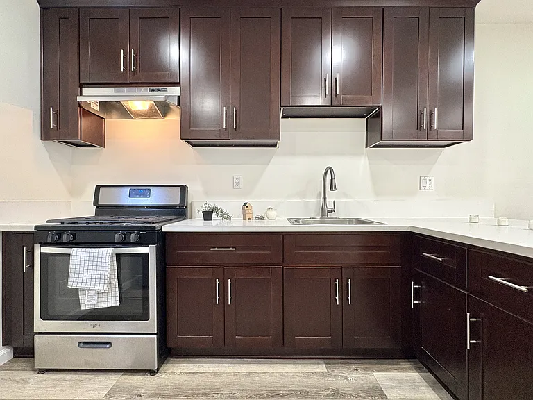 1770 Gaviota Ave — Photo 5