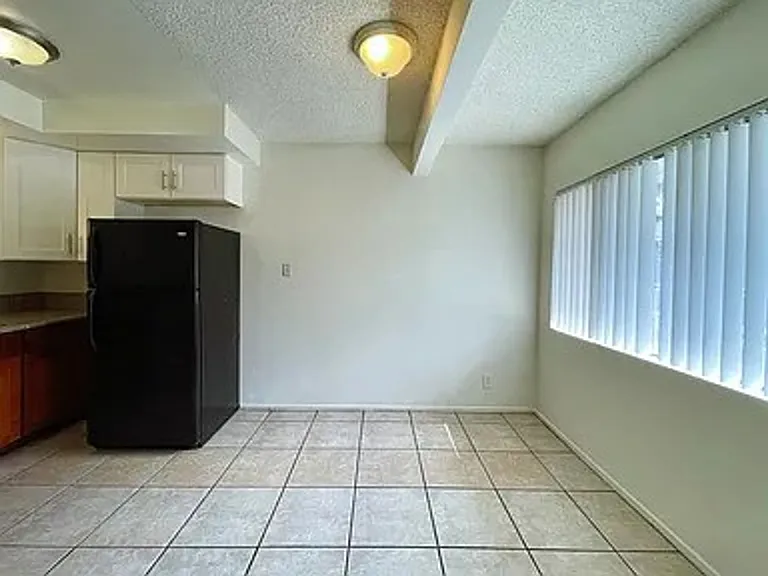 532 N New Ave — Photo 9