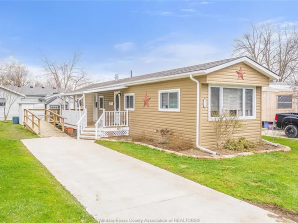 235 David Ct, Essex, ON N8M 2B3