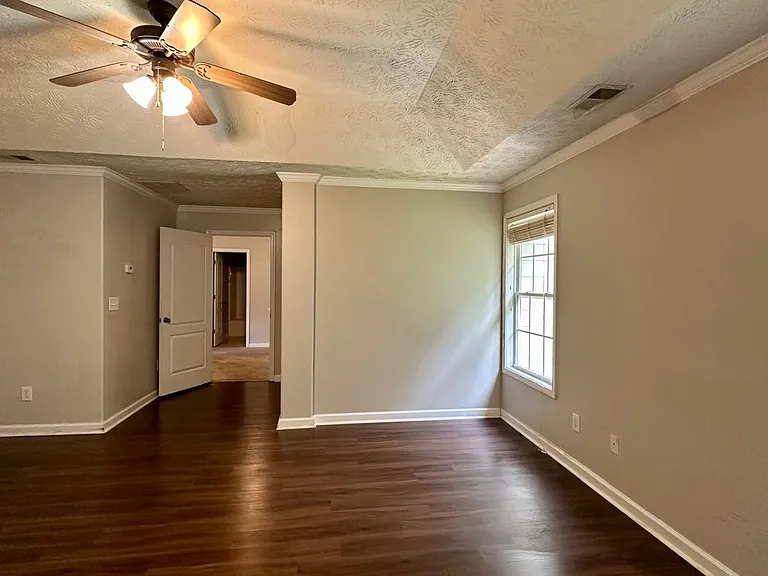 8012 Abington Dr — Photo 14