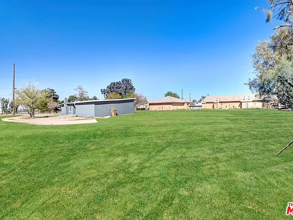 5th image of 16767 Sultana St