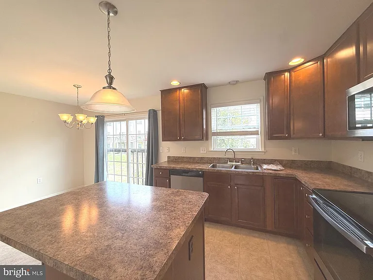 232 Morlatt Ln — Photo 19