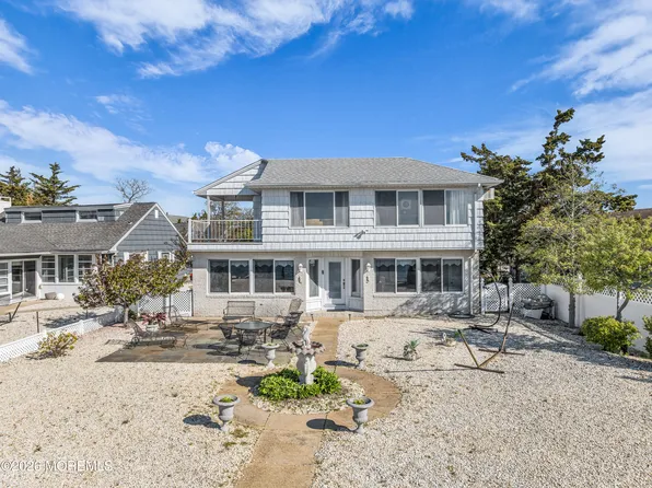 22 Dickman Drive, Lavallette, NJ 08735