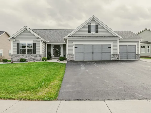 289 Avery Park Ln, Rochester, NY 14612