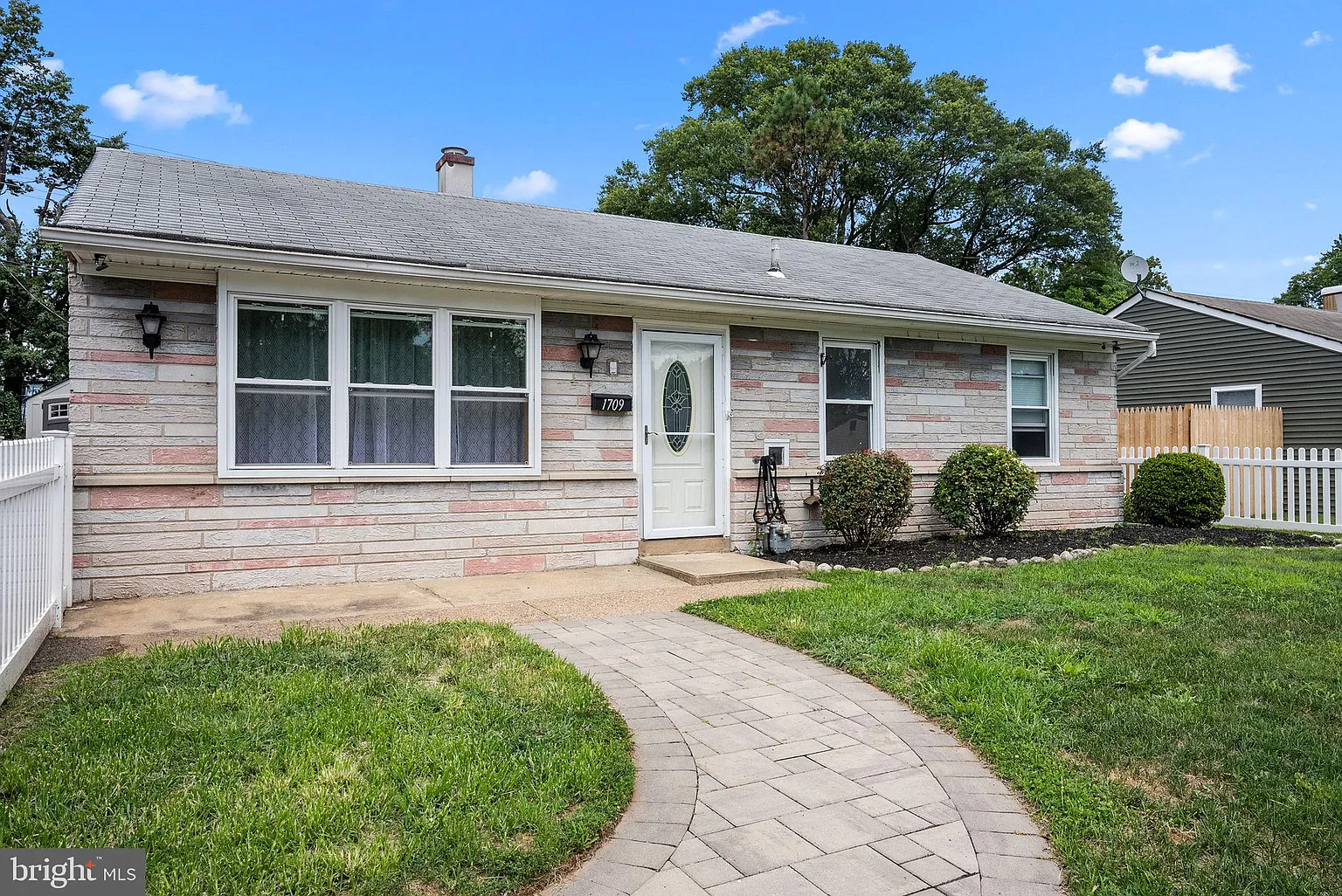 1709 Susan Ave photo 1