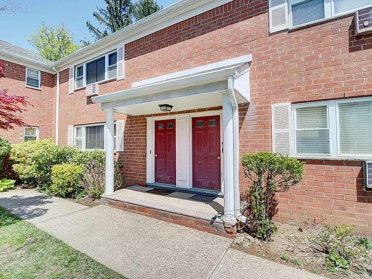 2467 Route 10 E #13-1A — Photo 2