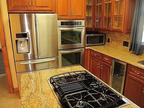 2nd image of 3 Hillview Dr