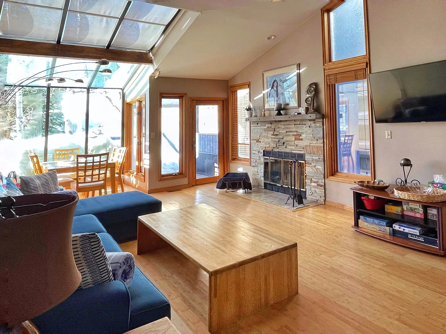 3 bed, 2.5 bath, 1800 sqft, $5,000 — Photo 4