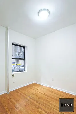 Rented by Bond New York | media 9