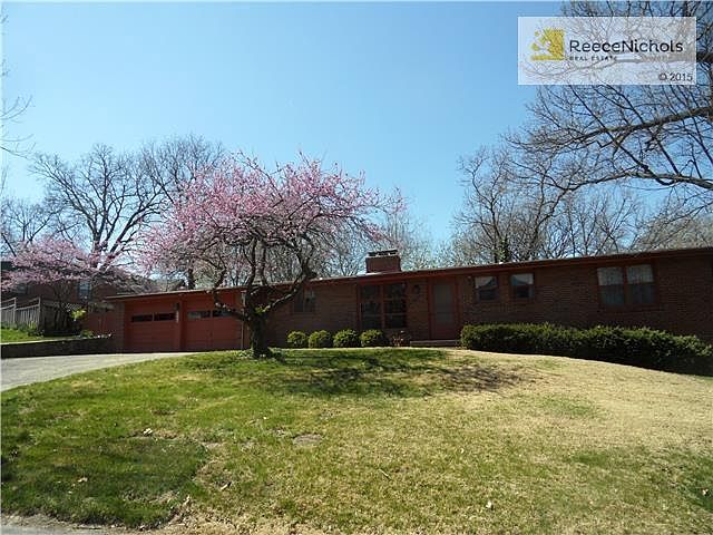 All Brick Ranch in a Fabulous Neighborhood!