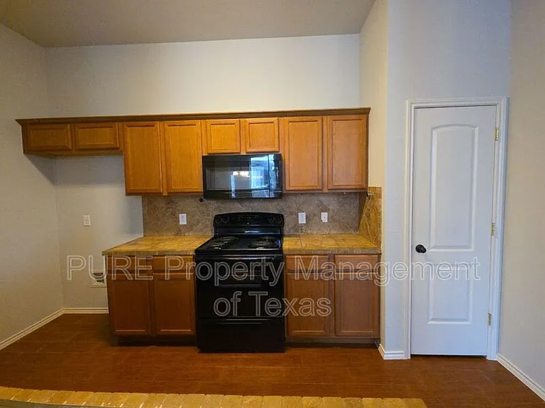 1504 Muirfield Bend Dr #A — Photo 19