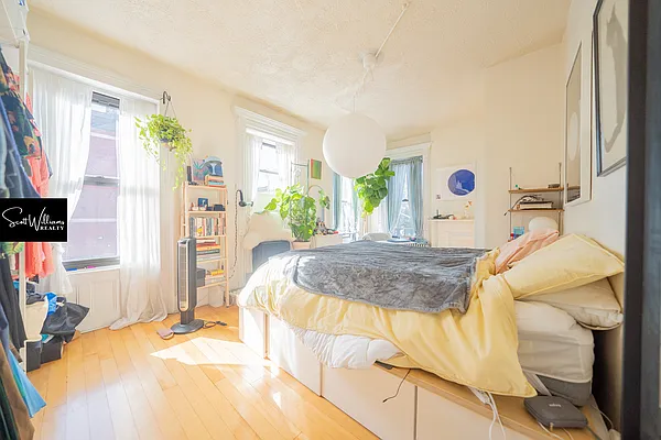 Rented by Scott Williams Realty LLC | media 28