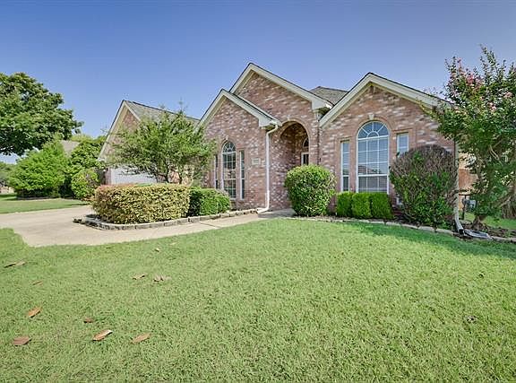 3rd image of 2103 Nugent Dr