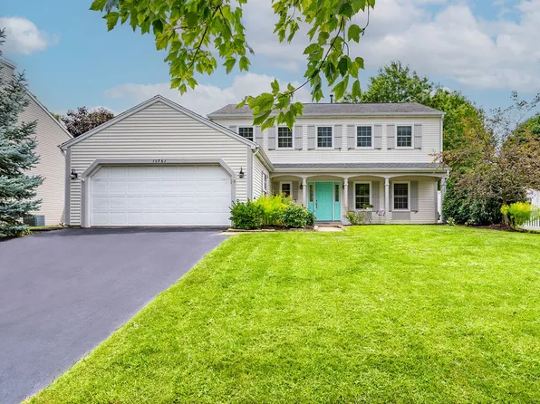 1S761 Sheffield Ln, Warrenville, IL 60555