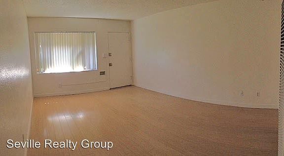 3rd image of 3952 Florida St